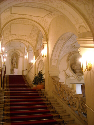 Palais Kinsky05.JPG