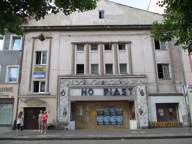 vieuxcinemaFrankfurt.jpg